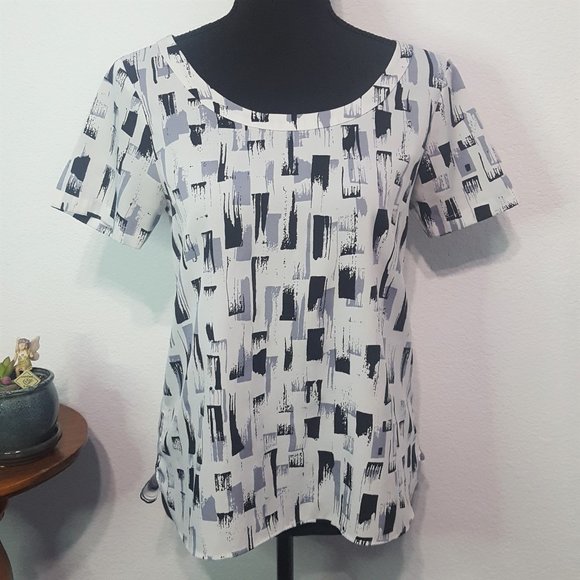 Banana Republic Short Sleeve Career Blouse - Picture 1 of 5